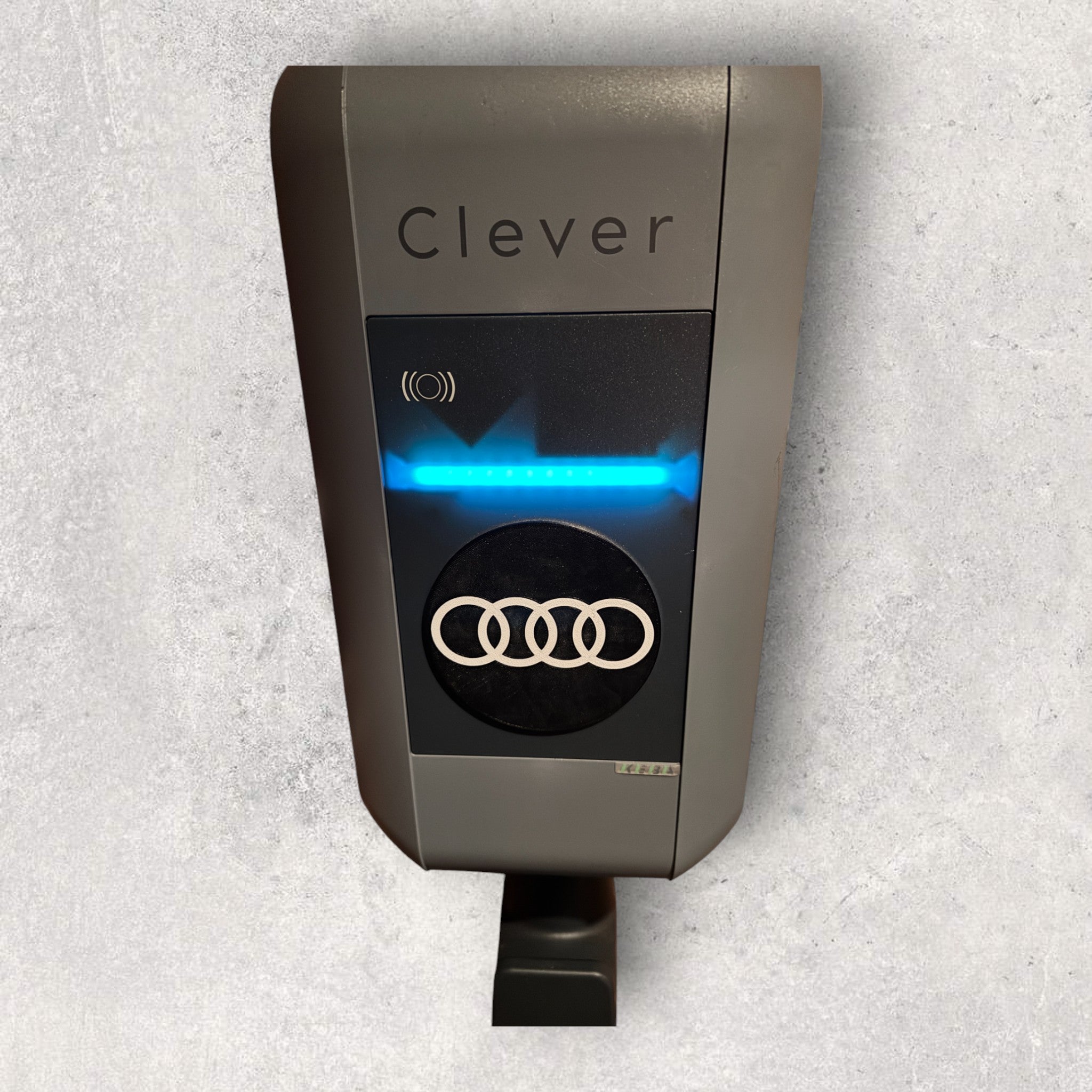 Clever Ladeboks Dæksel - praktisk og holdbar beskyttelse til Clever oplader fra JM Dimensions