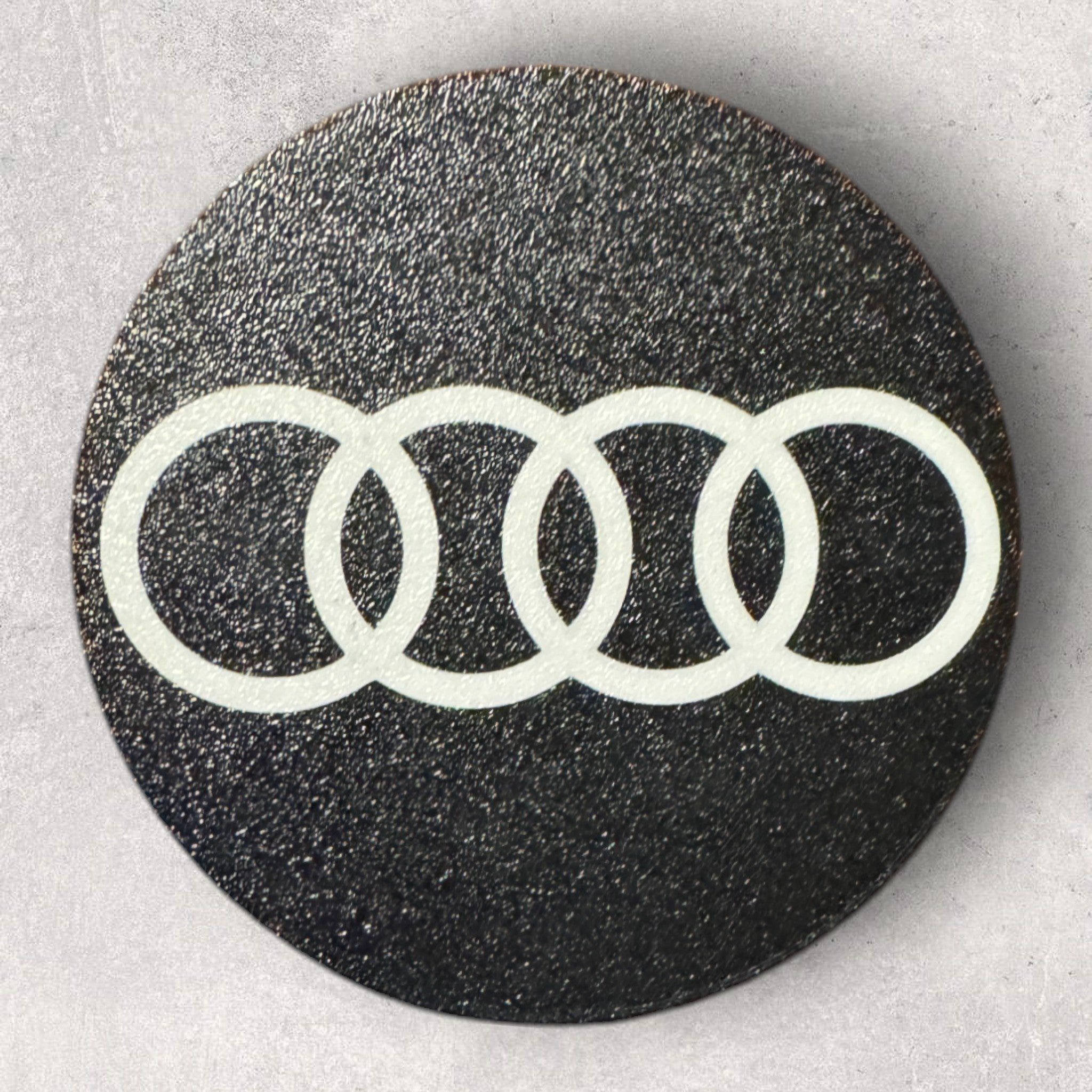 Clever Ladeboks Dæksel - praktisk beskyttelse til Clever lader og smart tilbehør fra JM Dimensions