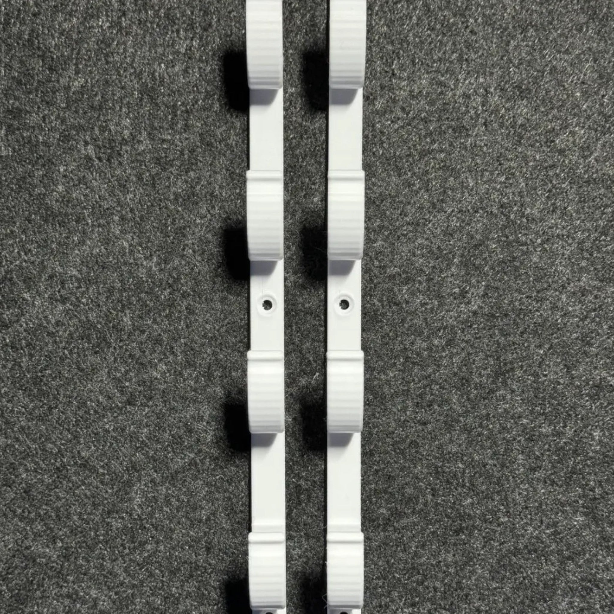 3D-Printet vægbeslag til tablet - kompakt og funktionelt opbevaringsmodul til små rum fra JM Dimensions