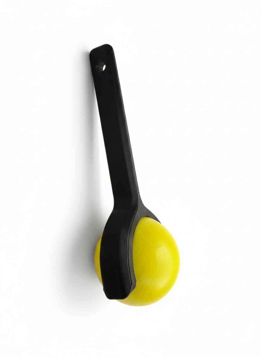 "Cochonnet Gripper - Holder til jackball i pétanque og bocce med bælteclips fra JM Dimensions"