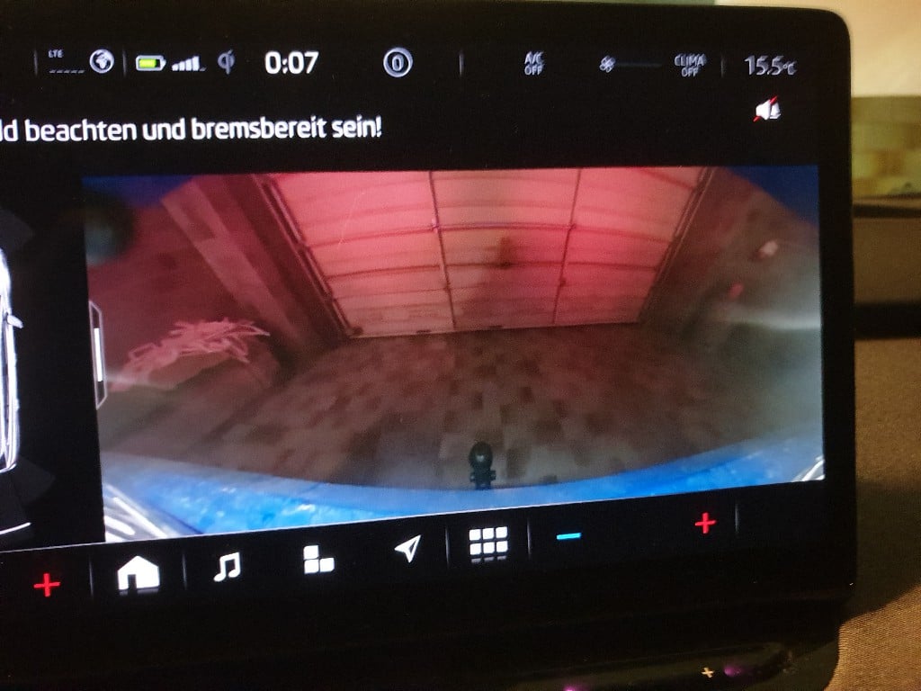 Bakkamera Beskyttelse mod Refleksion - forbedret udsyn og beskyttelse til MEB-platform biler fra JM Dimensions