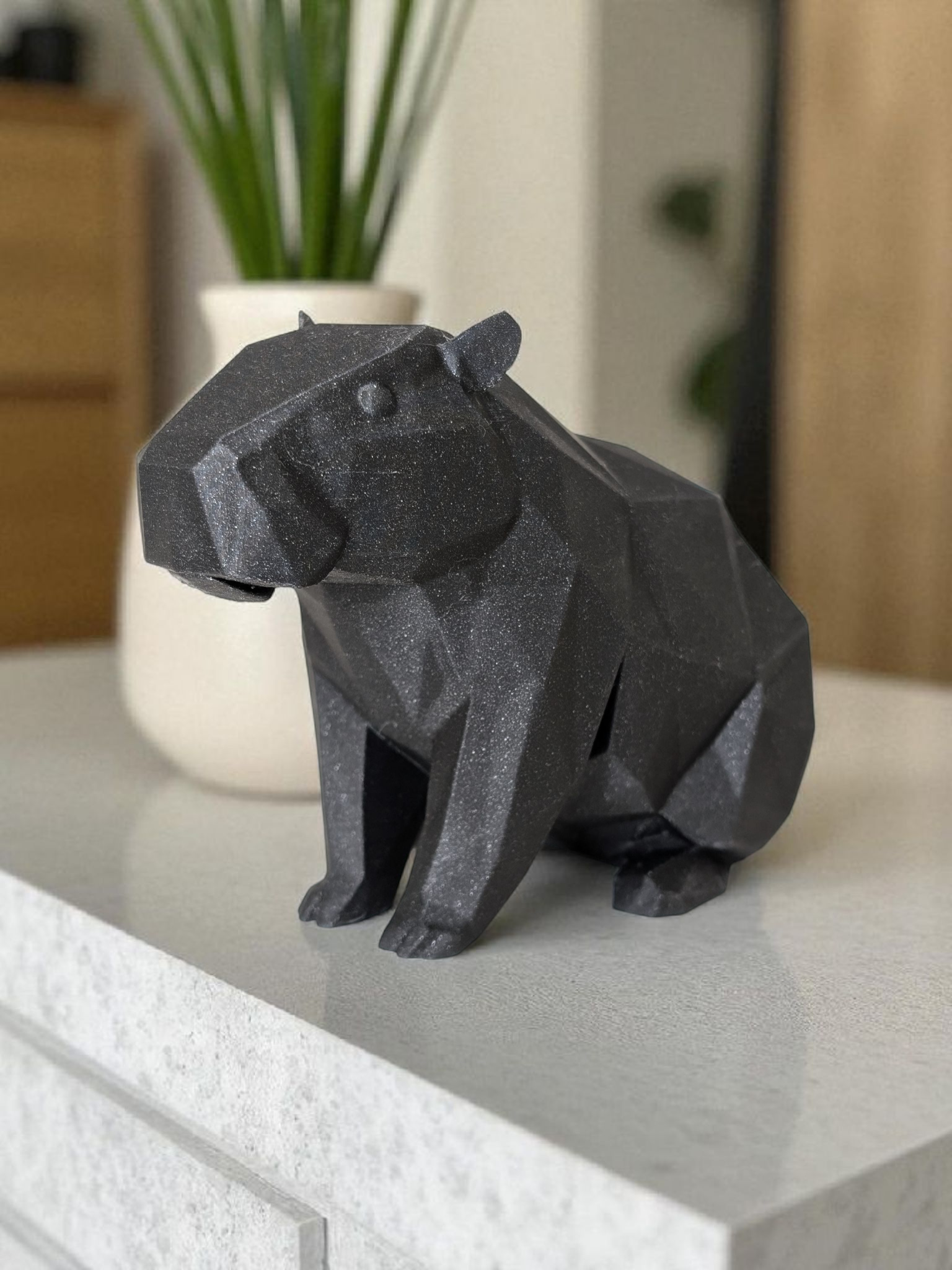 Delta Low-Poly Kapivar figur
