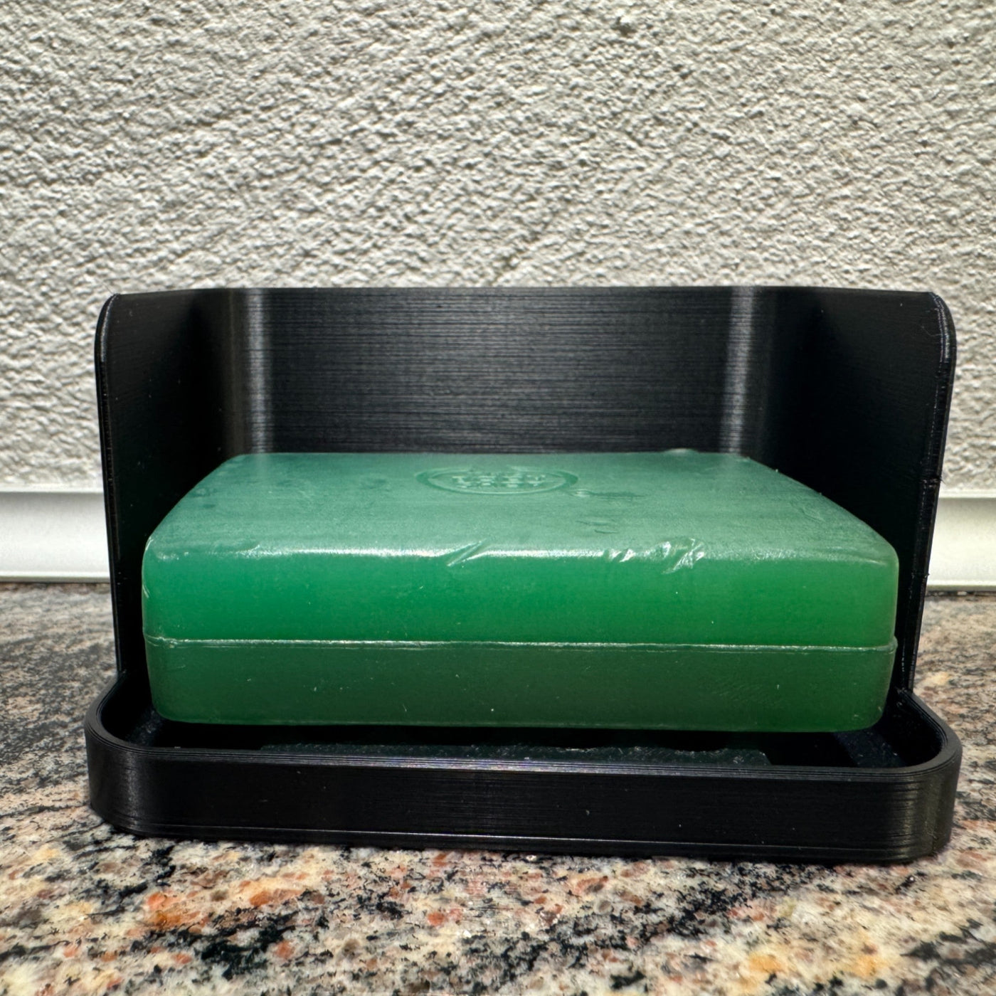 Delta Design sæbeholder - praktisk og stilfuld sæbeskål til badeværelset fra JM Dimensions