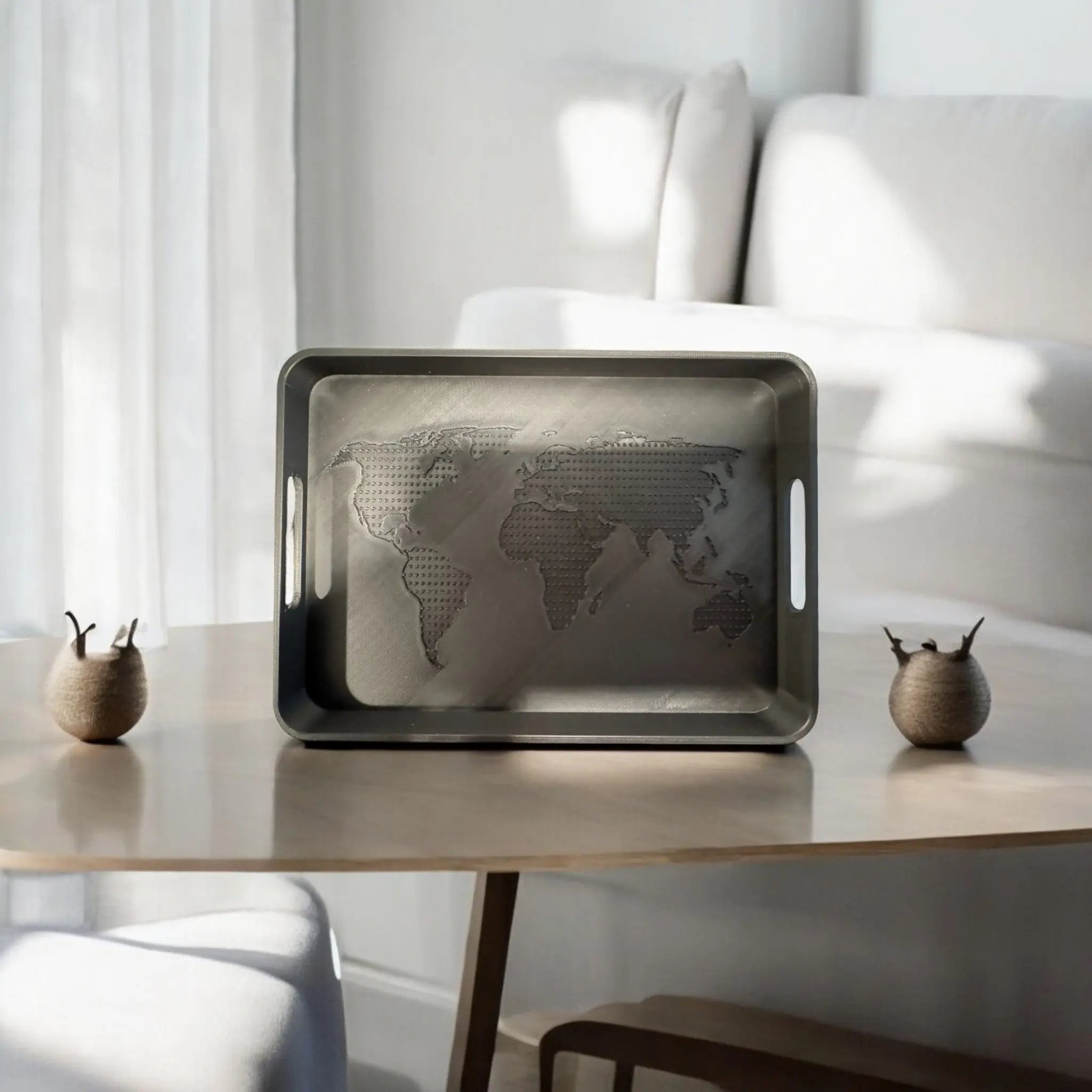 Delta OneWorld Dekorativ Serveringsbakke - stilfuld servering og boligtilbehør fra JM Dimensions