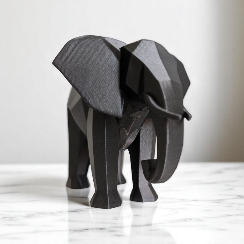 Delta Low-Poly Elefant - dekorativ geometrisk elefantfigur til boligindretning fra JM Dimensions