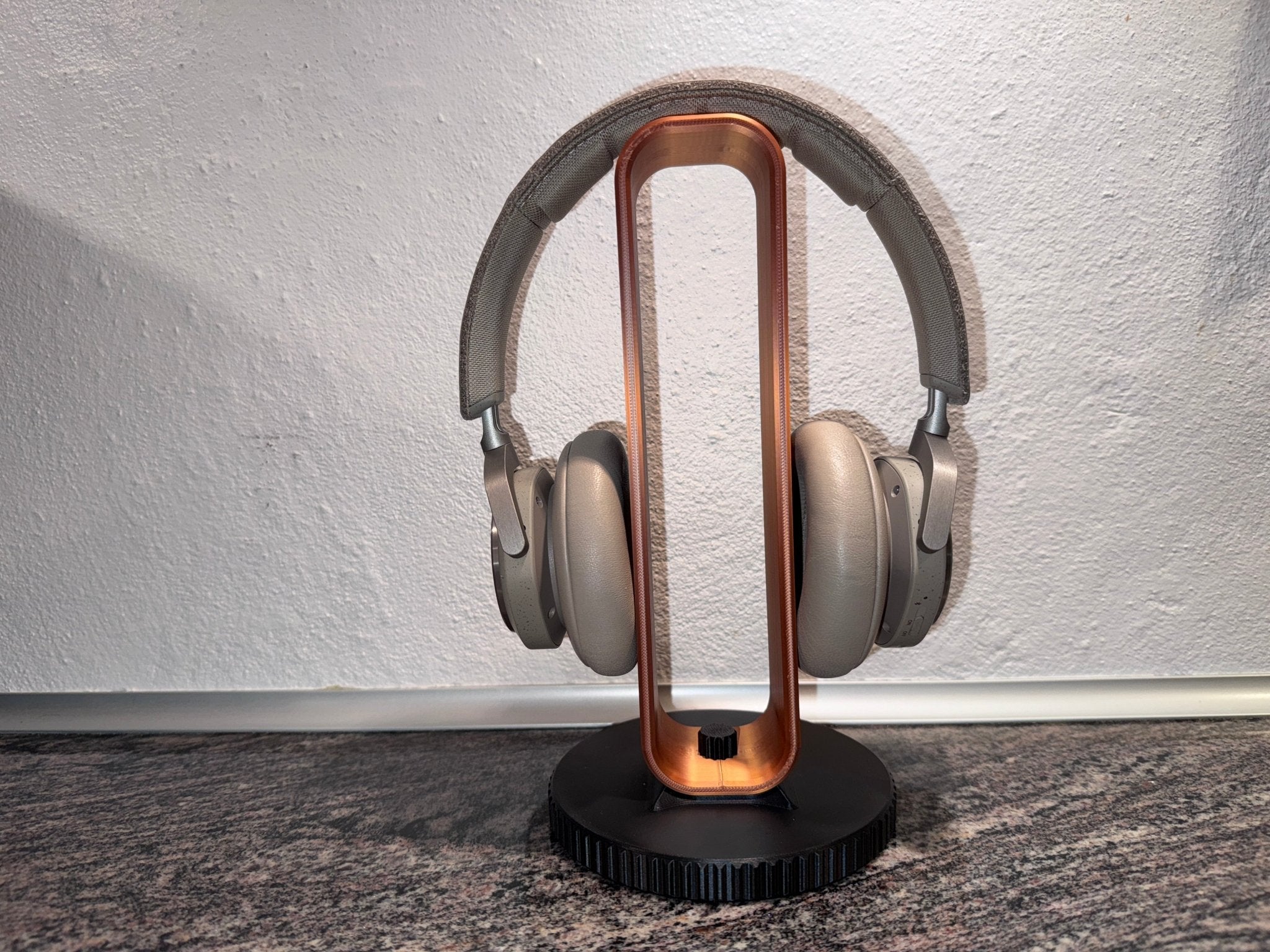 "H3L Lumo Headset Holder - JMDimensions - h3li0"