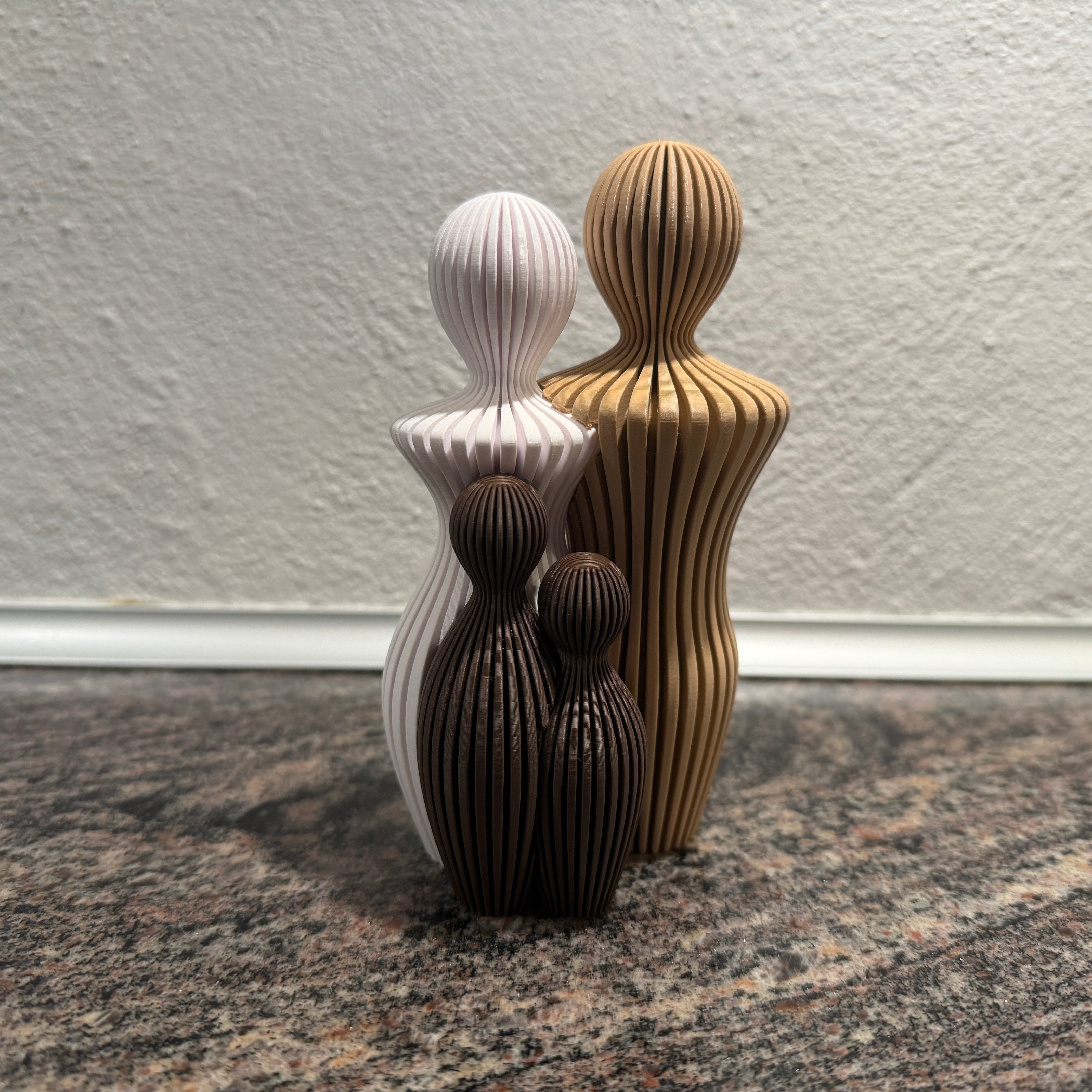 Sabre Familieskulptur med 2 børn