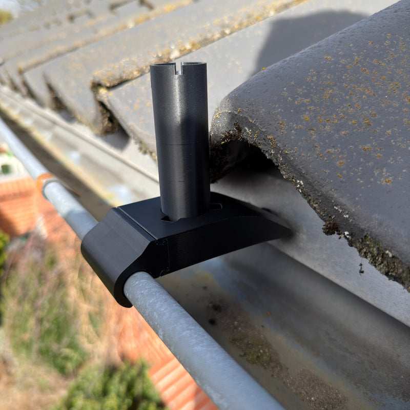 Universal Tagrendeholder til Robotplæneklipper GPS