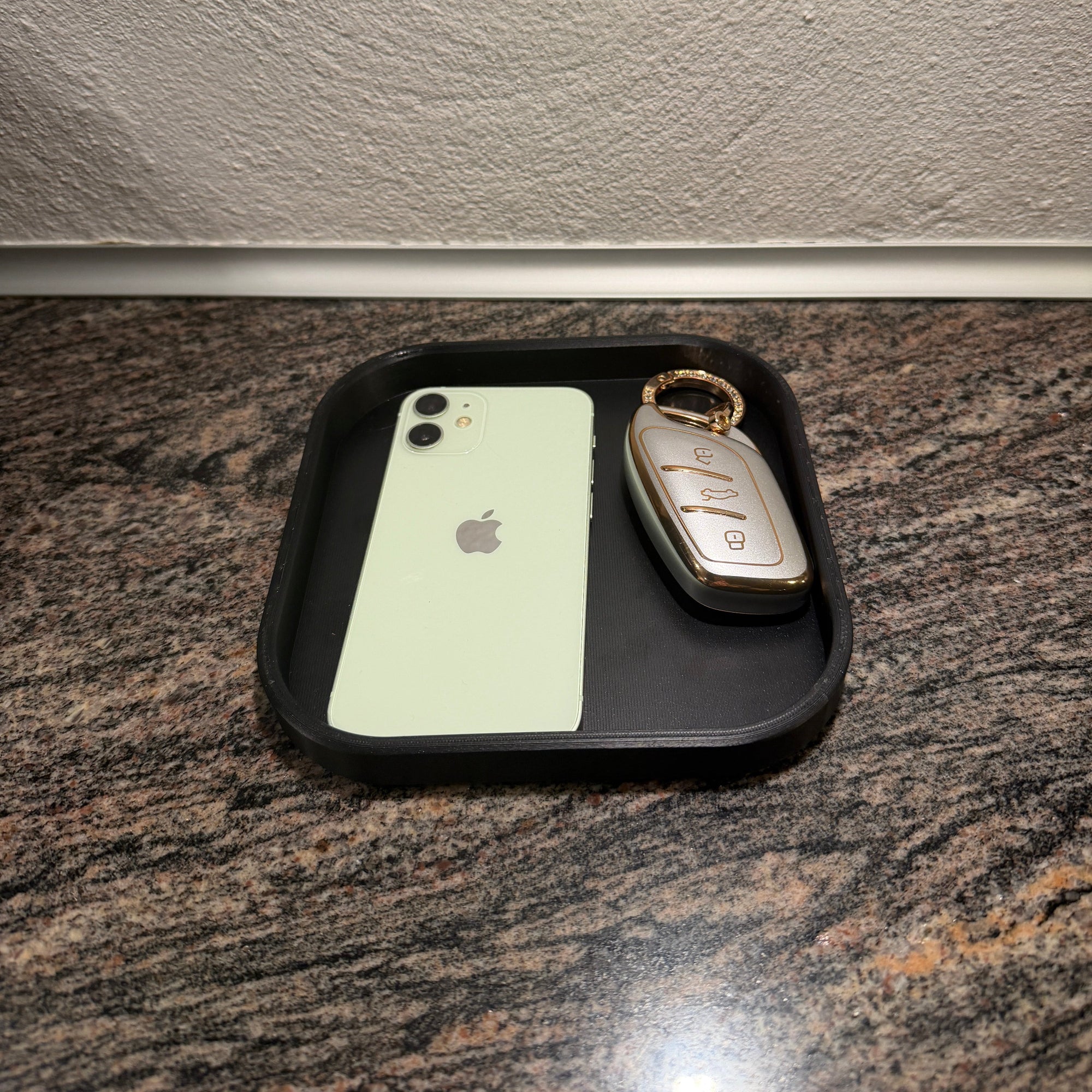 Delta Stilfuld Bakke til Nøgler og Telefon