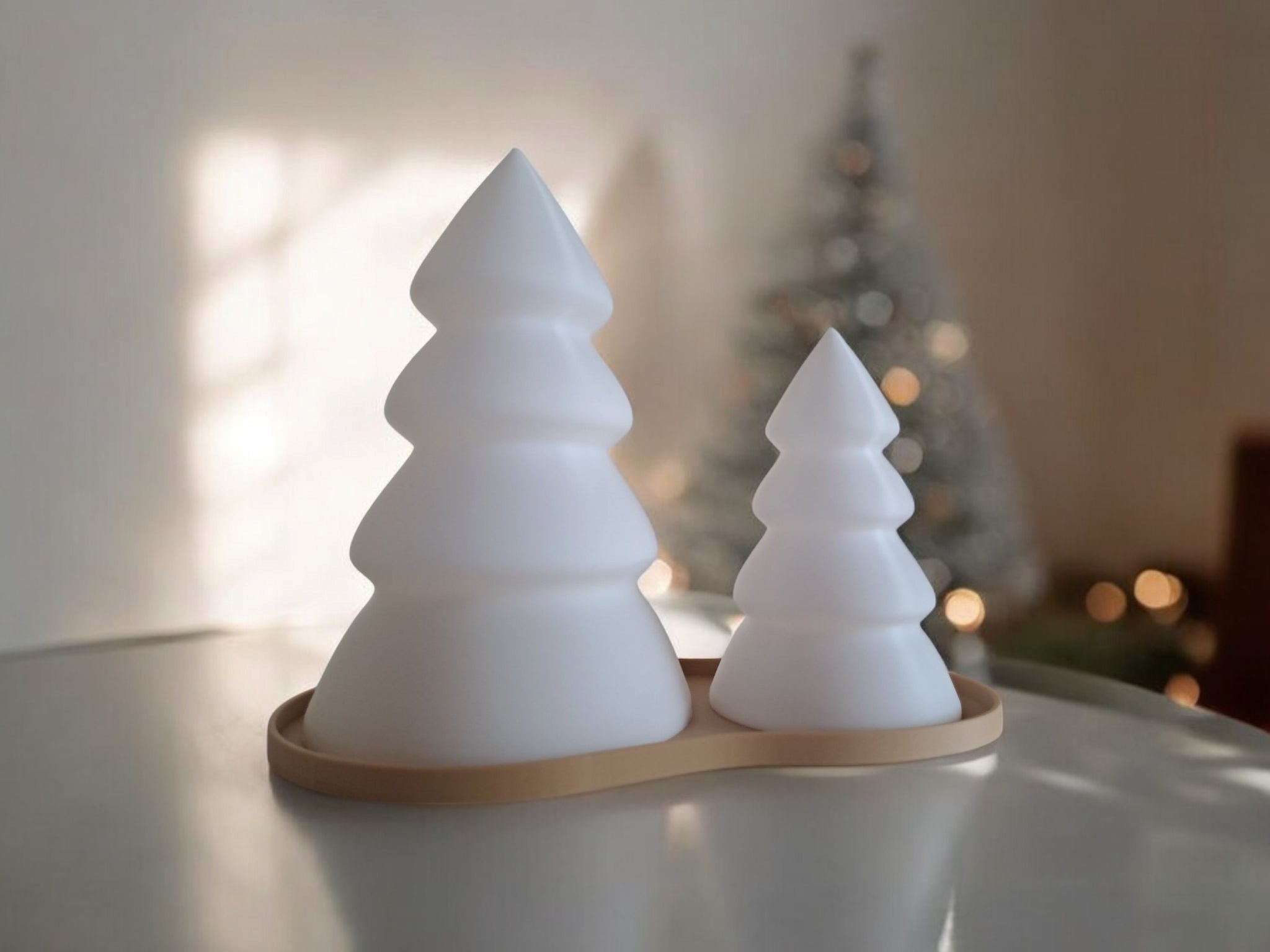Juletræ Sæt med Bakke - moderne juledekoration til fyrfadslys og hyggelig indretning fra JM Dimensions