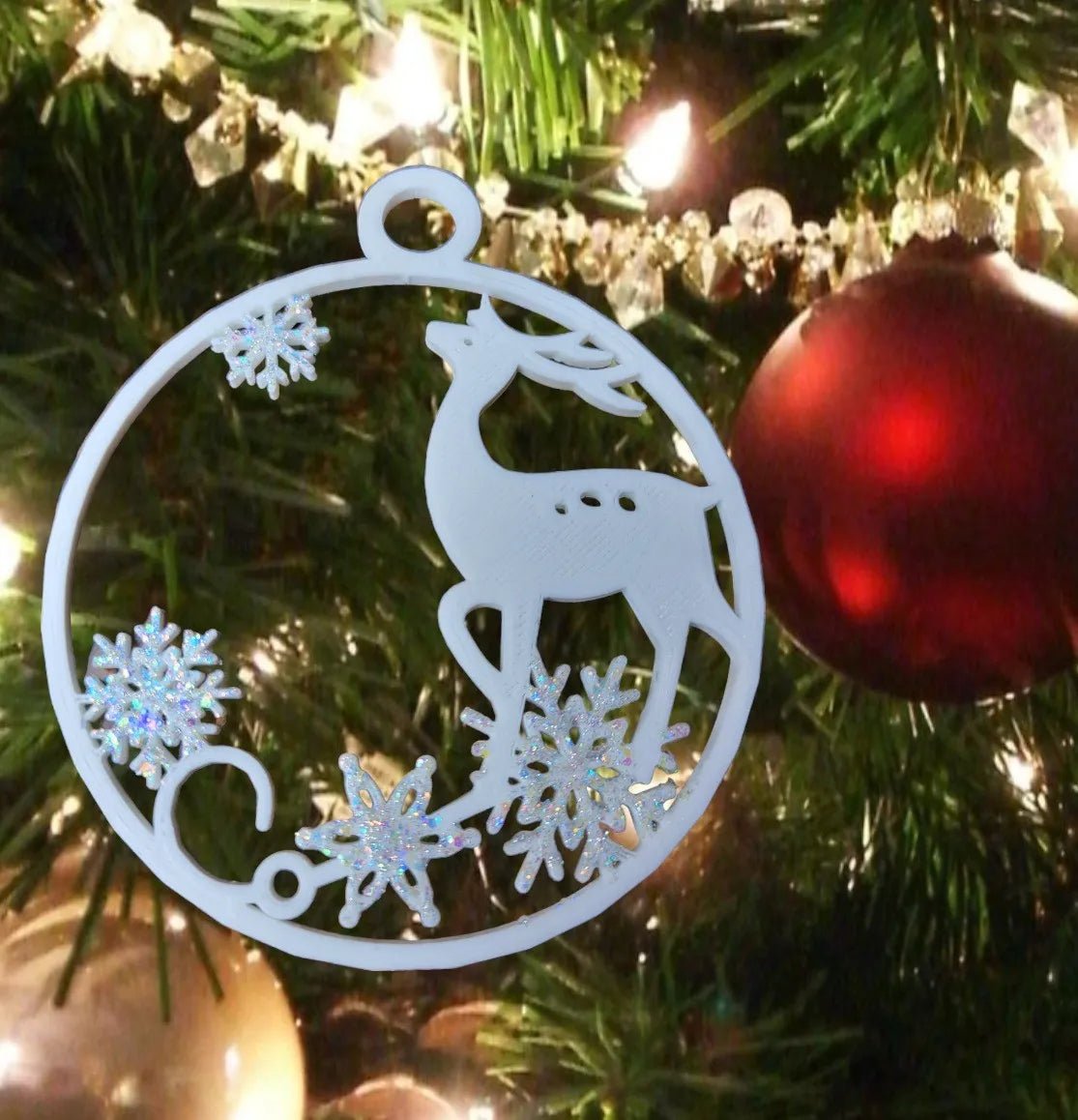 Juletræspynt – Rensdyr ornamenter i 3 design - elegant juledekoration til ophæng fra JM Dimensions