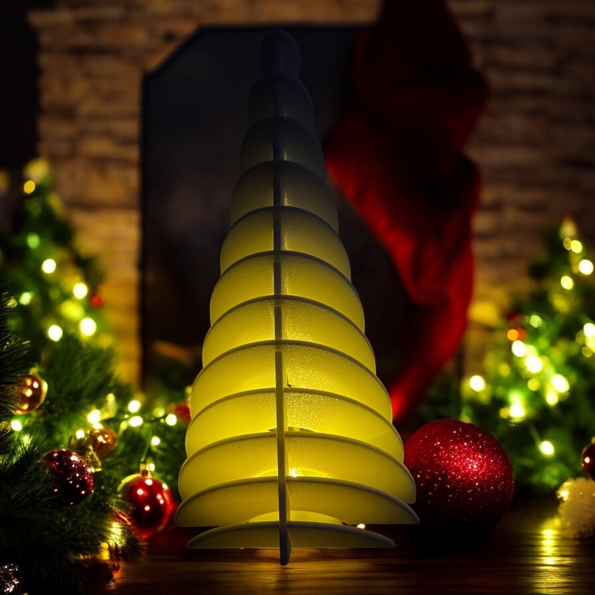 Sabre DIY Juletræ med plads til LED lys - dekorativ saml selv julepynt fra JM Dimensions