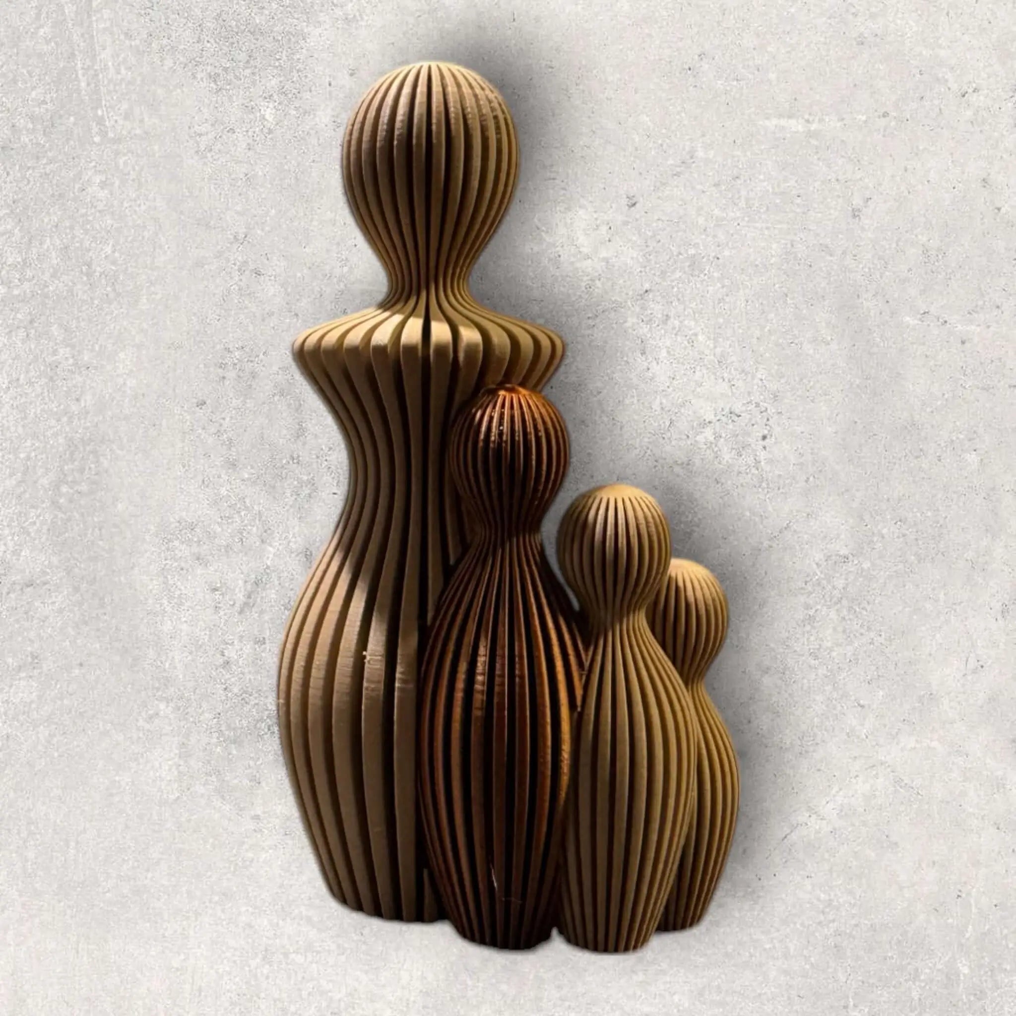 Sabre Forældre Statue - moderne dekorativ figur og symbolsk boligindretning fra JM Dimensions
