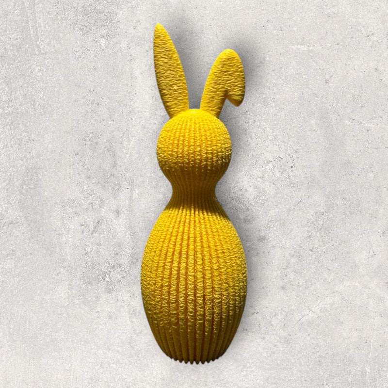 Sabre Glad Påskehare - Flerfarvede ribbede kaninfigurer som borddekoration til forår og påske fra JM Dimensions