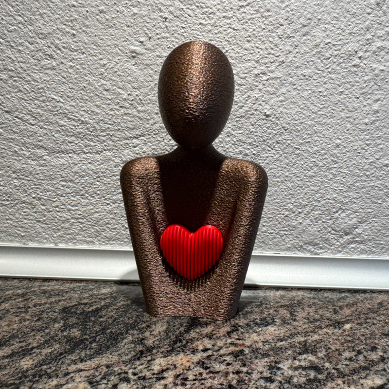Sabre Hjerterum Figur - abstrakt kærlighedsskulptur til bordet fra JM Dimensions