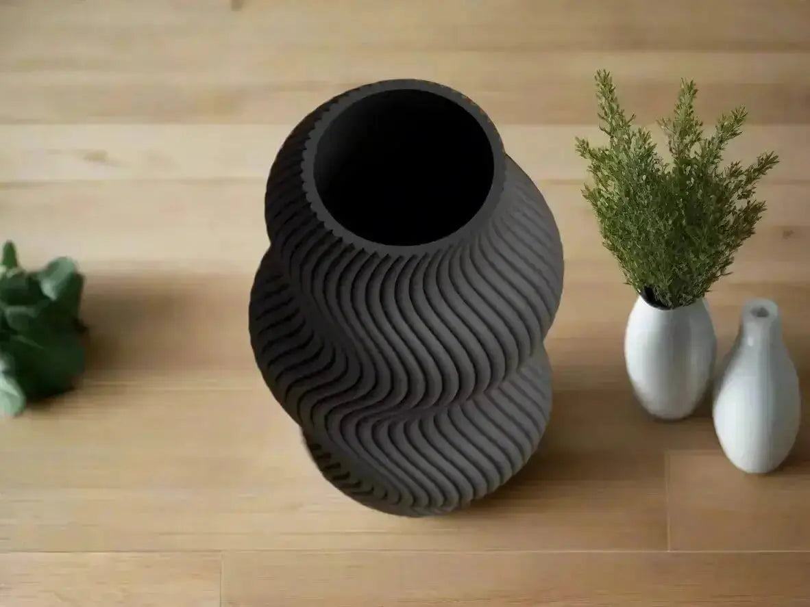 Sabre Moderne Bølge Vase - dekorativ bordvase og centerpiece til moderne boligindretning fra JM Dimensions