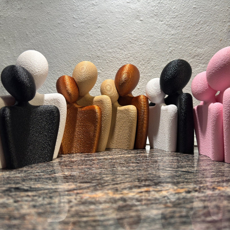 Sabre Romantisk Valentins Statue - Romantisk borddekoration og gaveidé til par fra JM Dimensions