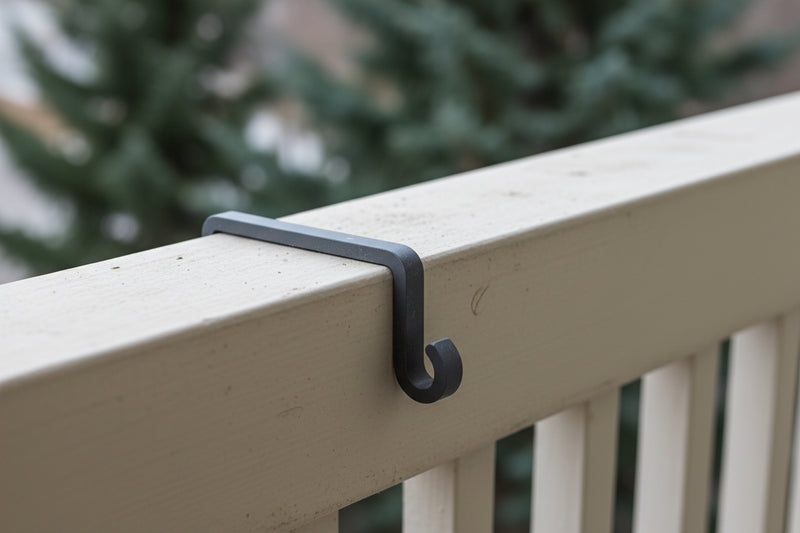 Krog til altan - ophæng af lyskæder på altanens rækværk fra JM Dimensions