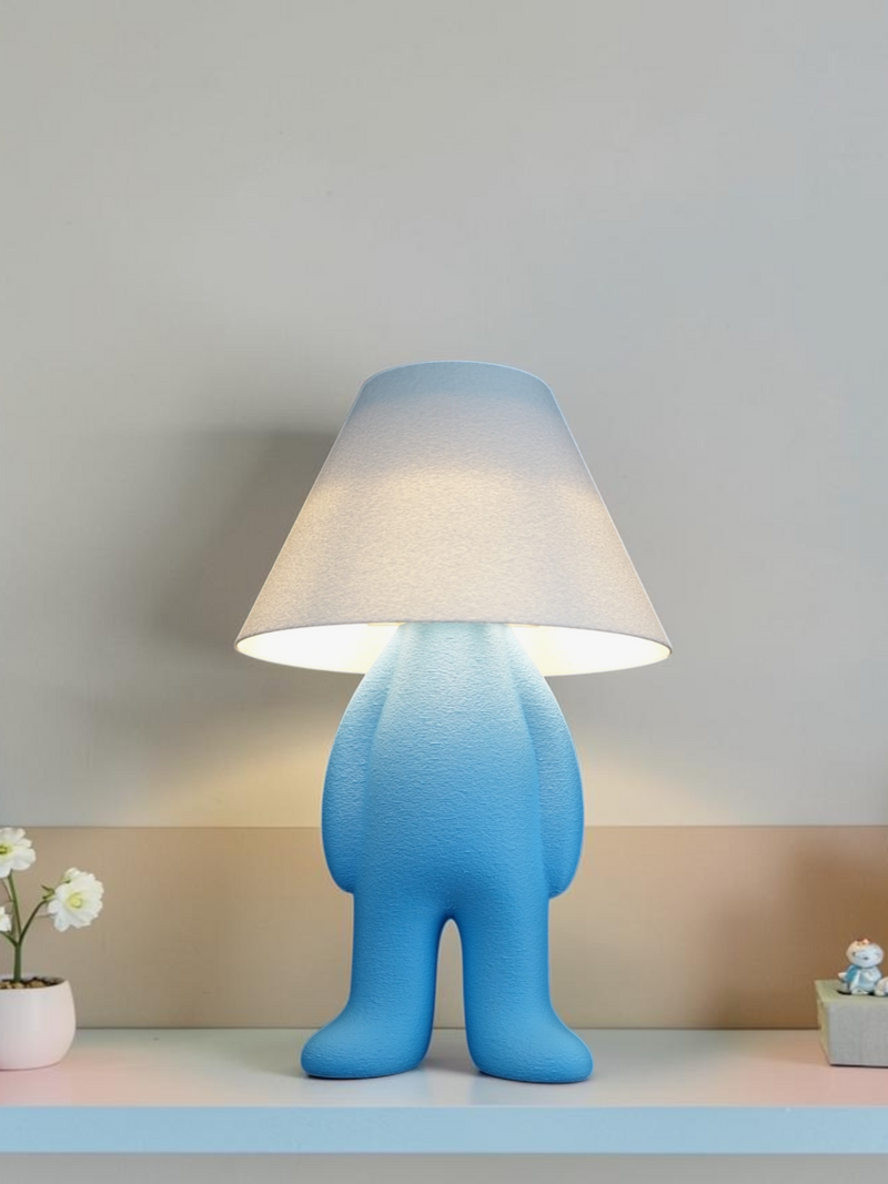 Loopy Lamp Bold set forfra med lyset tændt, 3D-printet i Holstebro af JM Dimensions