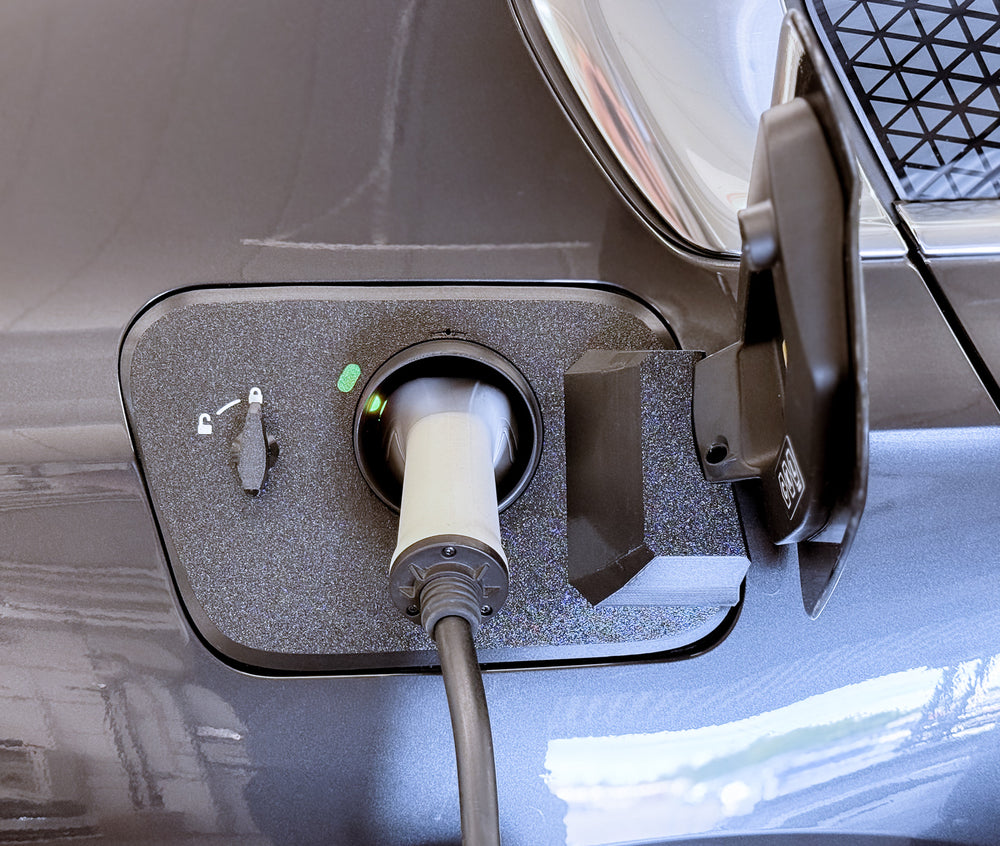 BMW i7 Ladeport Cover - nærbillede CCS port