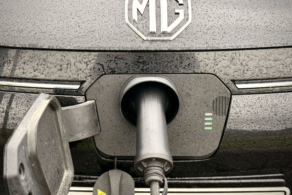 MG5 Ladeport Cover monteret