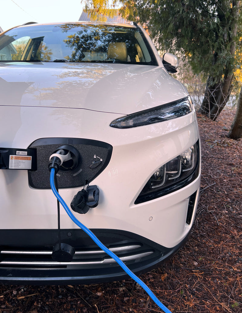 Hyundai Kona 21-23 Ladeport Cover