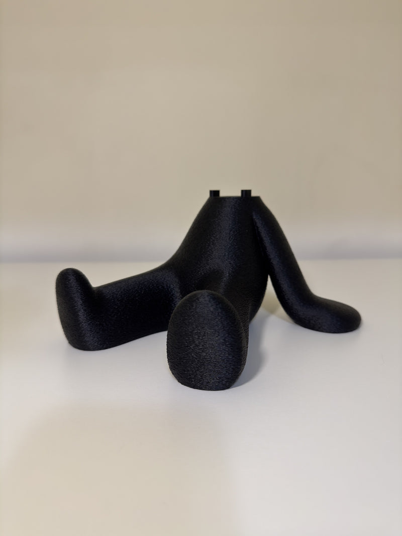 Lazy-figuren uden skærm set fra siden, 3D-printet i Holstebro af JM Dimensions